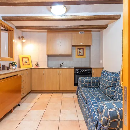 Dana Apartment